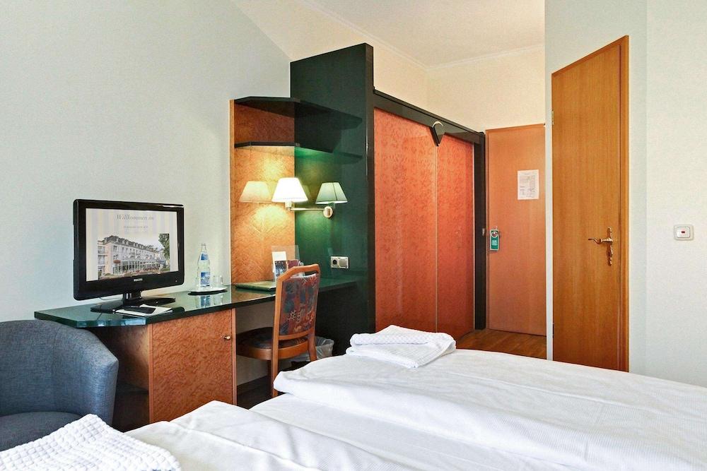 Hotel Seetelhotel Pommerscher Hof Wellnesshotel Im Herzen Der Kaiserbaeder Mit Direktem Zugang Zur Wellnessoase Shehrazade 4*
