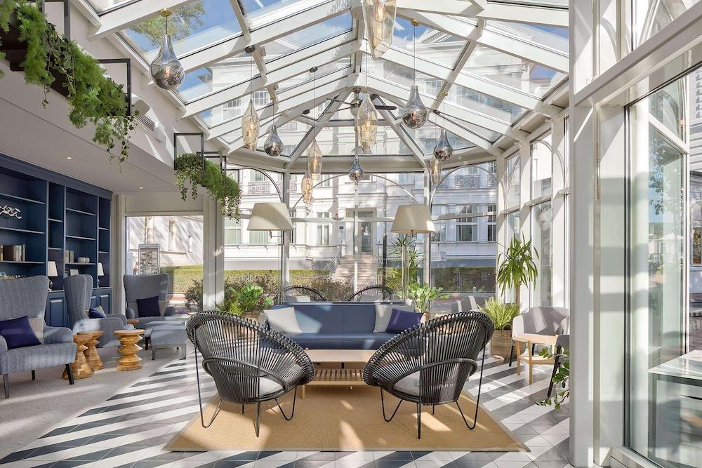 Seetelhotel Pommerscher Hof Wellnesshotel Im Herzen Der Kaiserbaeder Mit Direktem Zugang Zur Wellnessoase Shehrazade Heringsdorf (Usedom)